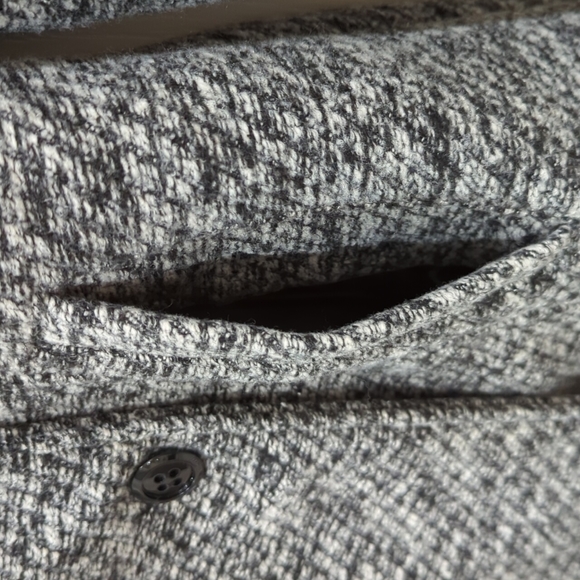 Coat - Picture 4 of 7